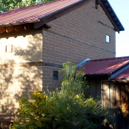 Silver River Adobe Inn Bed And Breakfast Farmington Buitenkant foto