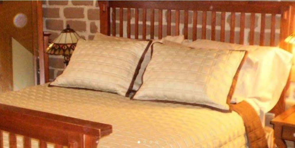 Silver River Adobe Inn Bed And Breakfast Farmington Buitenkant foto