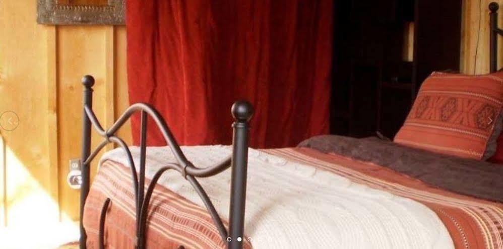 Silver River Adobe Inn Bed And Breakfast Farmington Buitenkant foto
